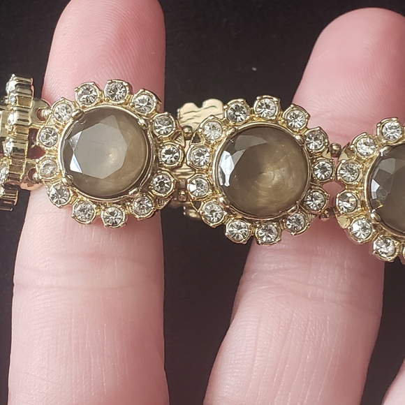 Gold Tone Stretch Bracelet Cabochons & Rhinestones - Picture 3 of 11